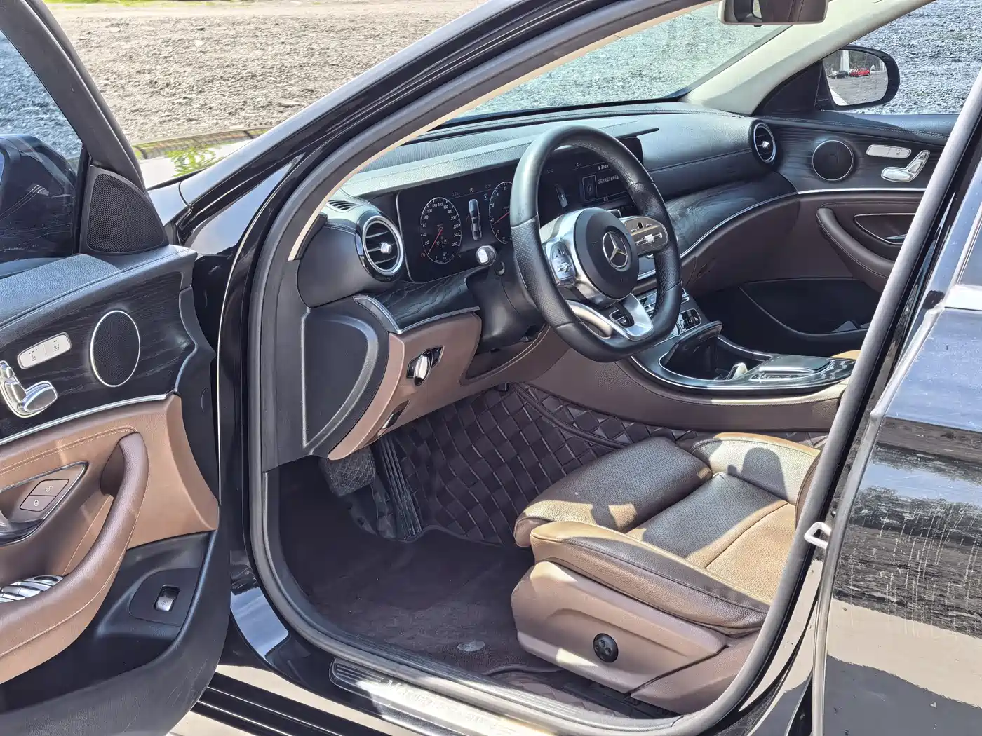 Mercedes-Benz E-Class 2019 E 200 L Sport 4MATIC фото 4