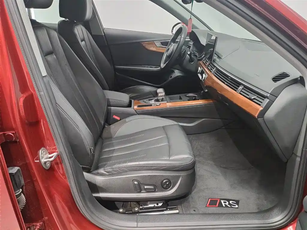 Audi A4L 2020 40 TFSI Luxury Elegance фото 17