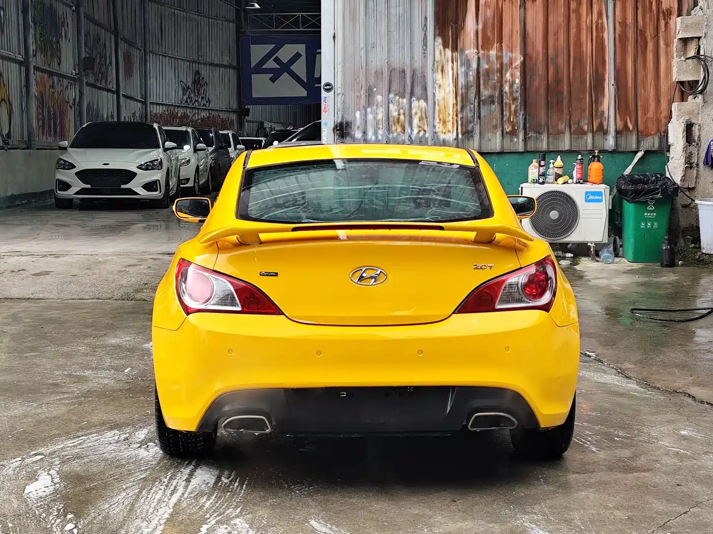 Hyundai Genesis Coupe 2009 Model 2.0T Automatic Luxury Edition фото 7