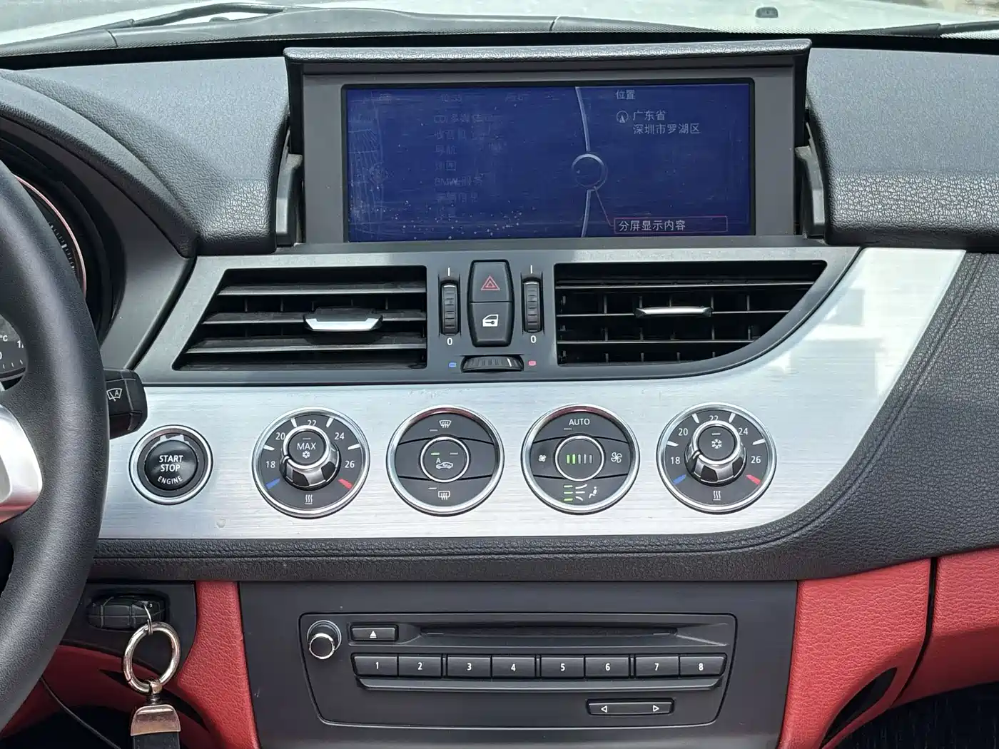 BMW Z4 2012 sDrive20i Leading фото 9