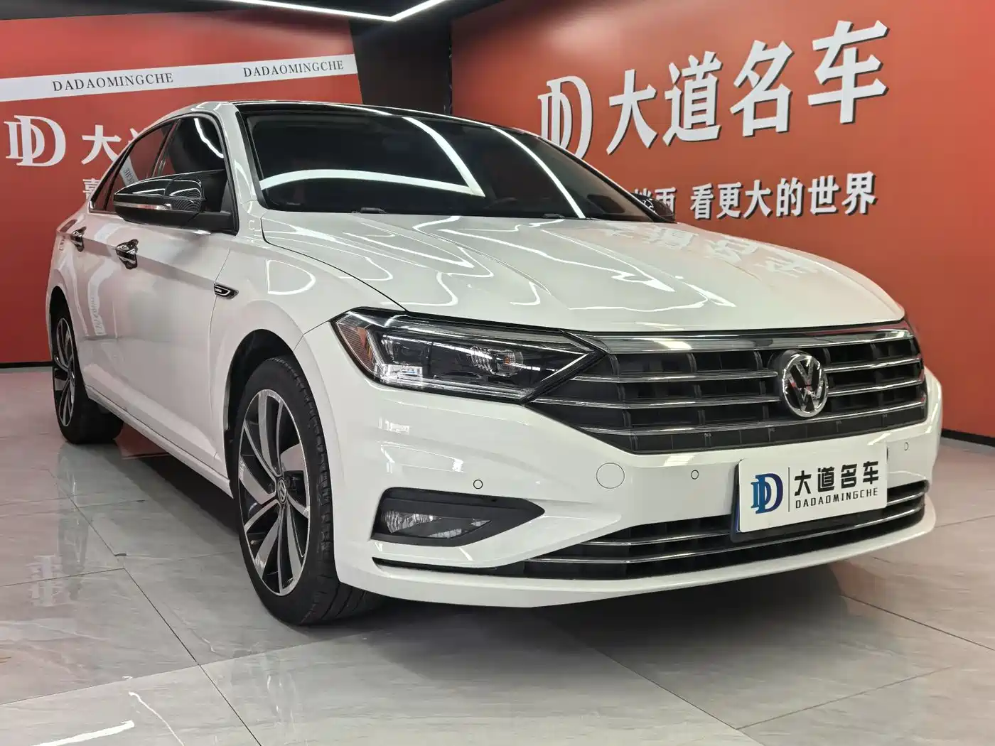 Volkswagen Sagitar 2021 280TSI DSG Excellence Edition фото 3