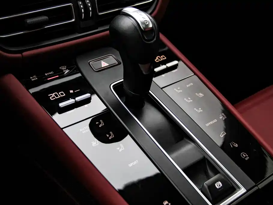 Porsche Macan 2022 Macan 2.0T фото 21