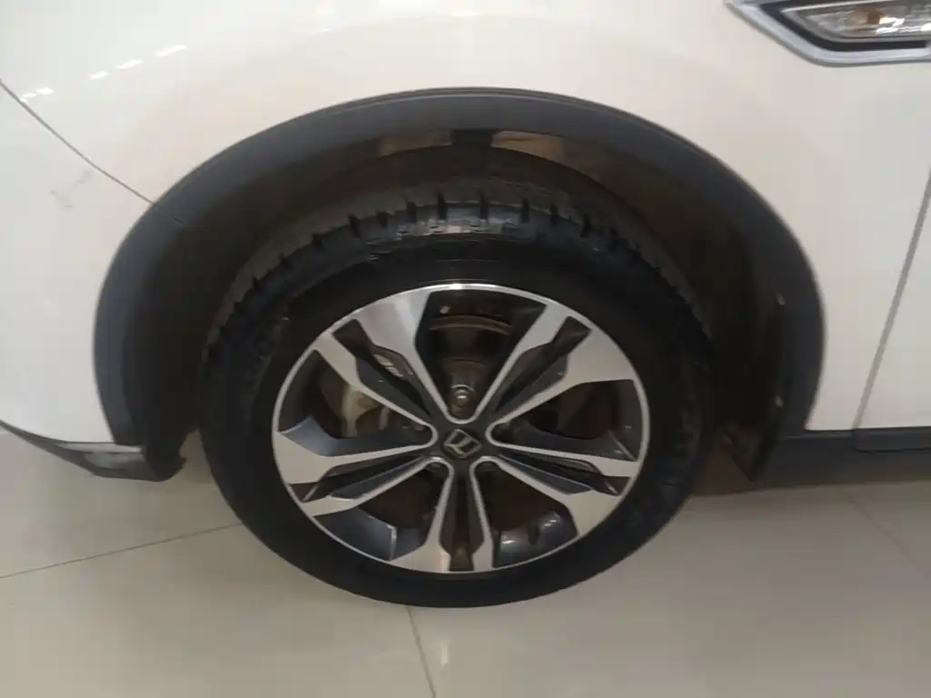 Luxgen U6 SUV 2016 2016 1.8T Fashion Value