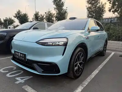 AITO M6