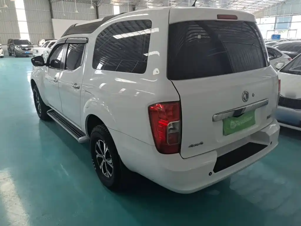 Dongfeng Palasso 2021 2021 1.8T Manual 2WD Elite Edition