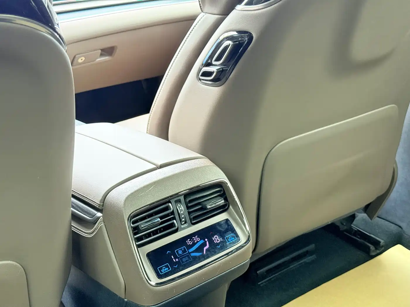BYD Han 2022 DM-i 121KM Premium Edition фото 19