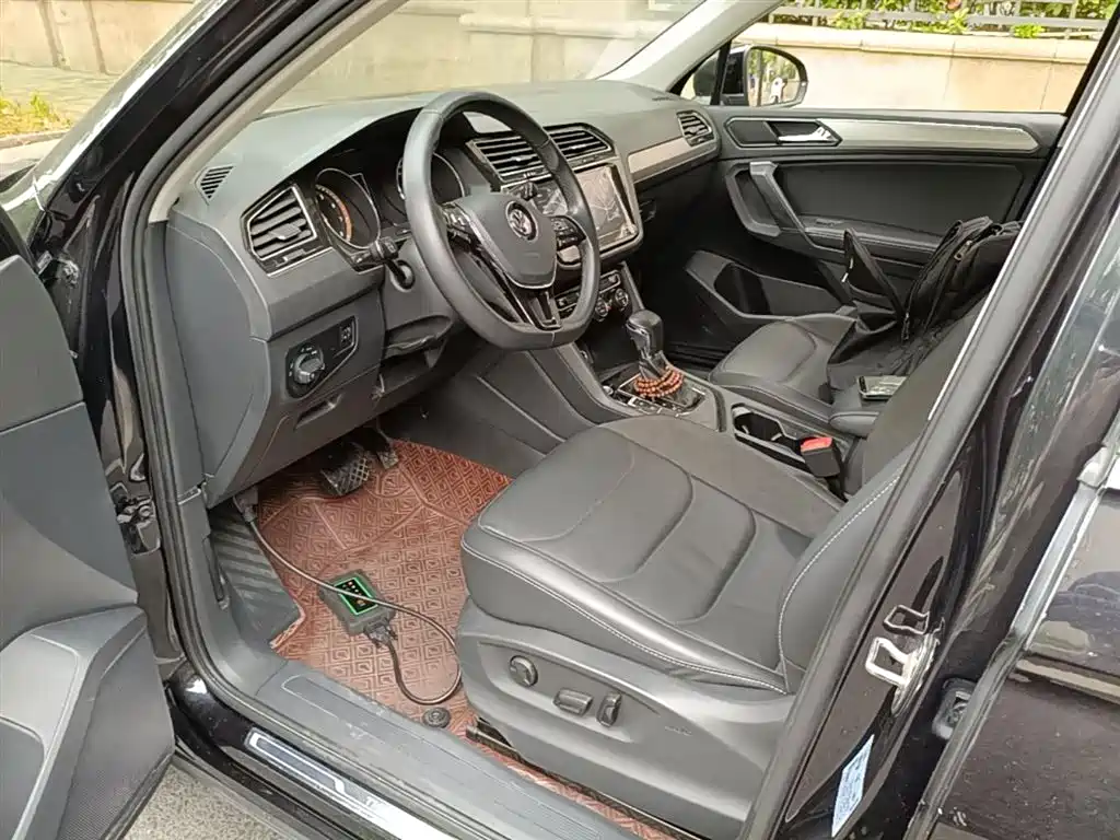Volkswagen Tiguan L 2019 Facelift 280TSI Auto 2WD Panorama Comfort China VI фото 16
