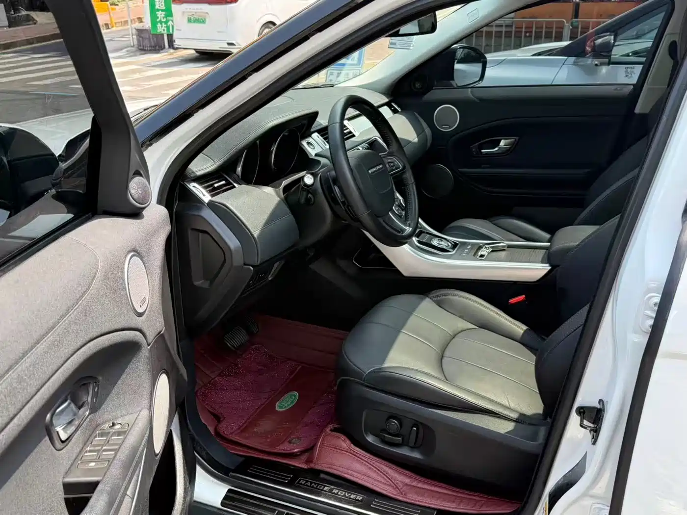 Land Rover Range Rover Evoque 2018 240PS SE Smart Edition фото 7