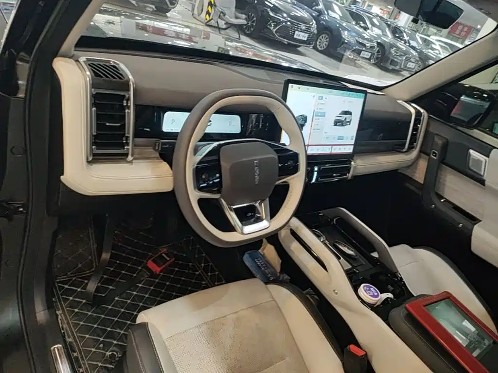 Фото 6 - iCAR 03