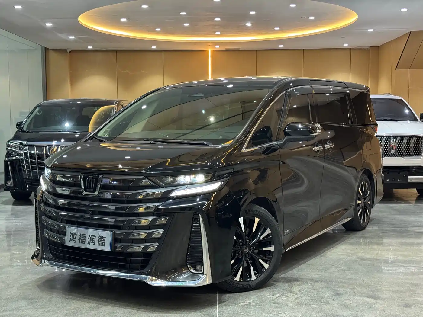 Toyota Vellfire 2023 Crown Hybrid 2.5L HV Ultimate фото 7
