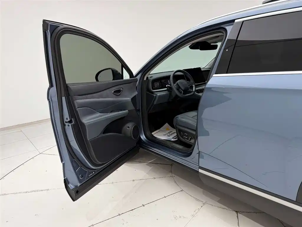 BYD SEA LION 07 DM I