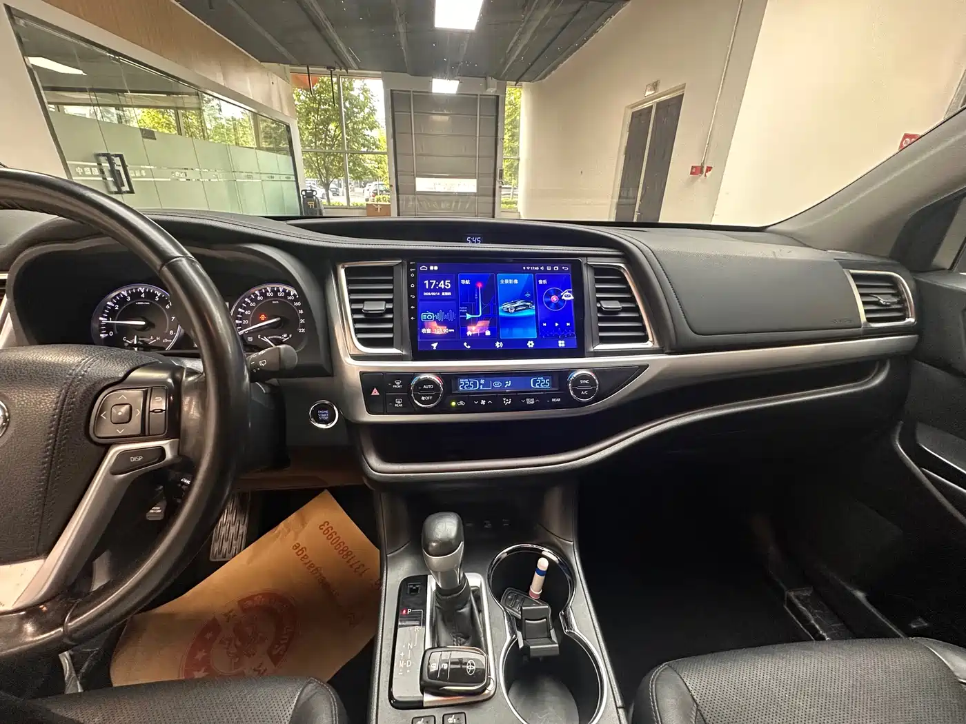 Toyota Highlander 2017 2.0T 4WD Premium 7-Seater фото 17