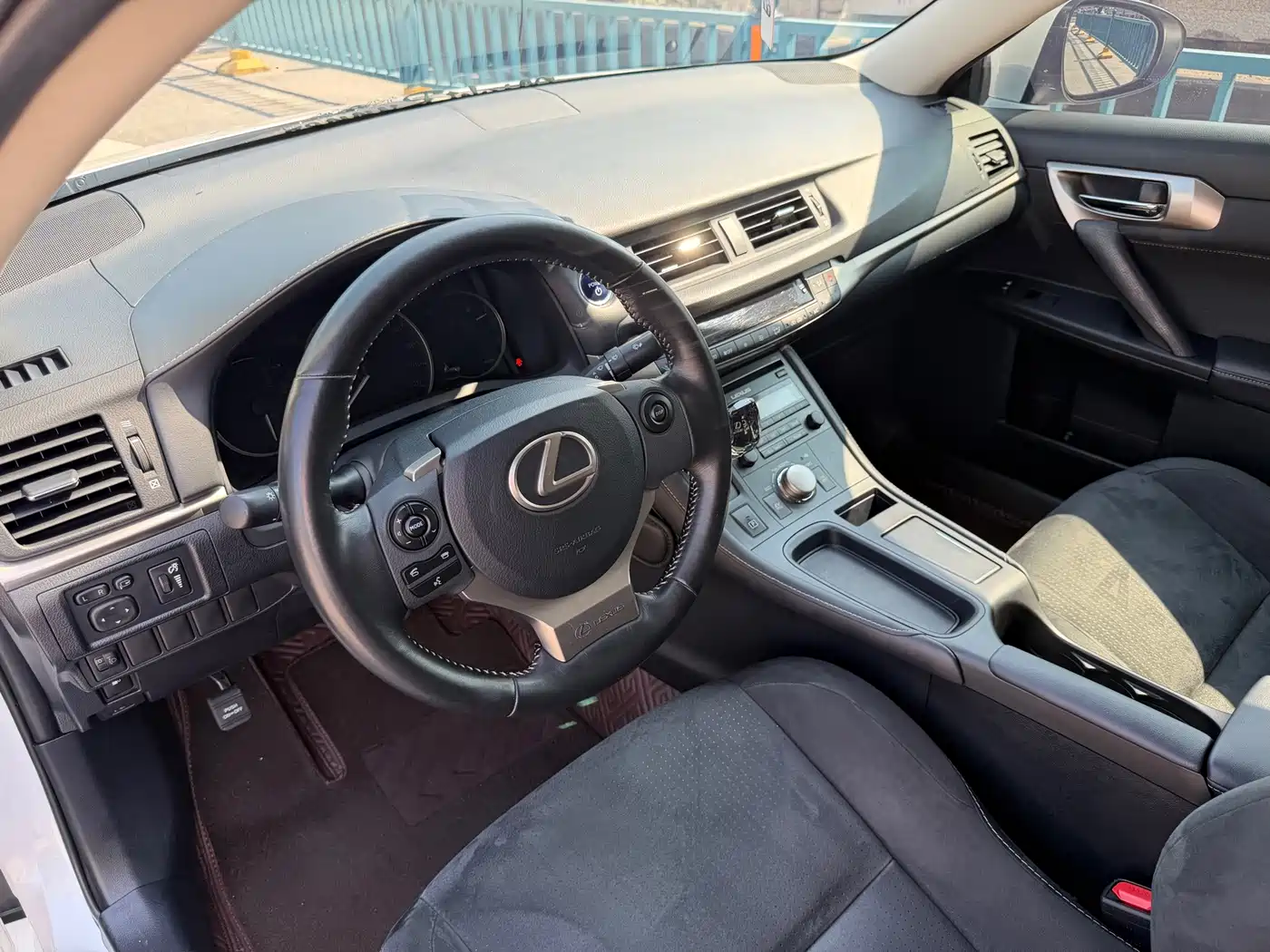 Lexus CT 2018 2017 CT200h Elite Edition Monochrome China V