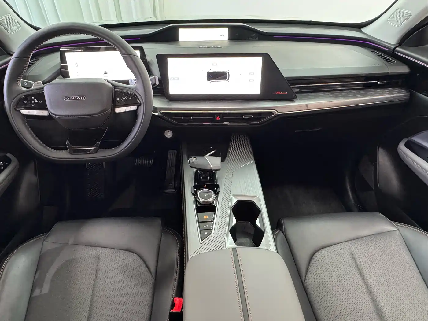 CHANGAN Z6