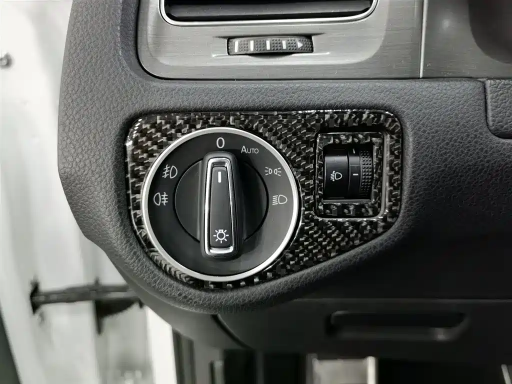 Volkswagen Golf 2016 230TSI Automatic Luxury фото 21