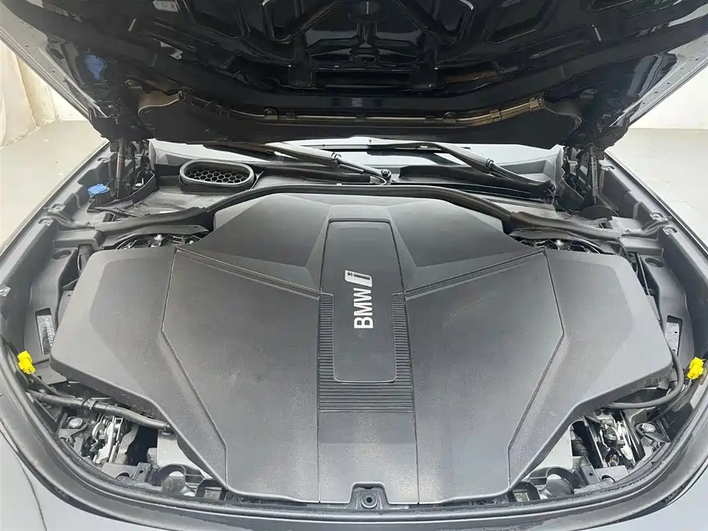 BMW i7 2023 eDrive50L Premium Luxury Package фото 17
