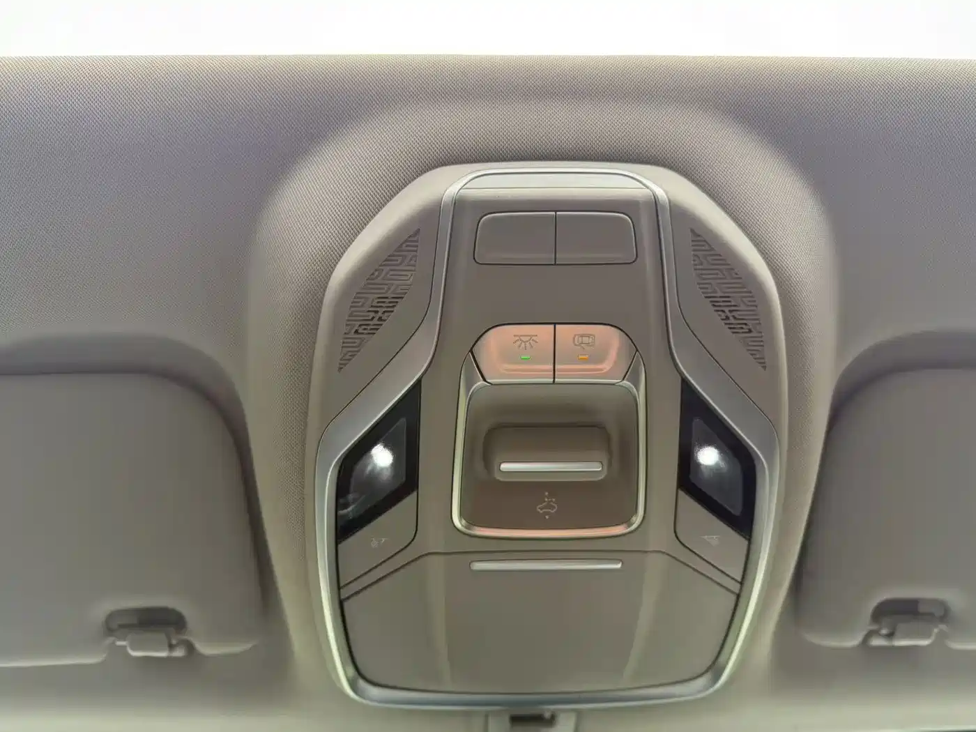 Фото 30 - Geely Binrui