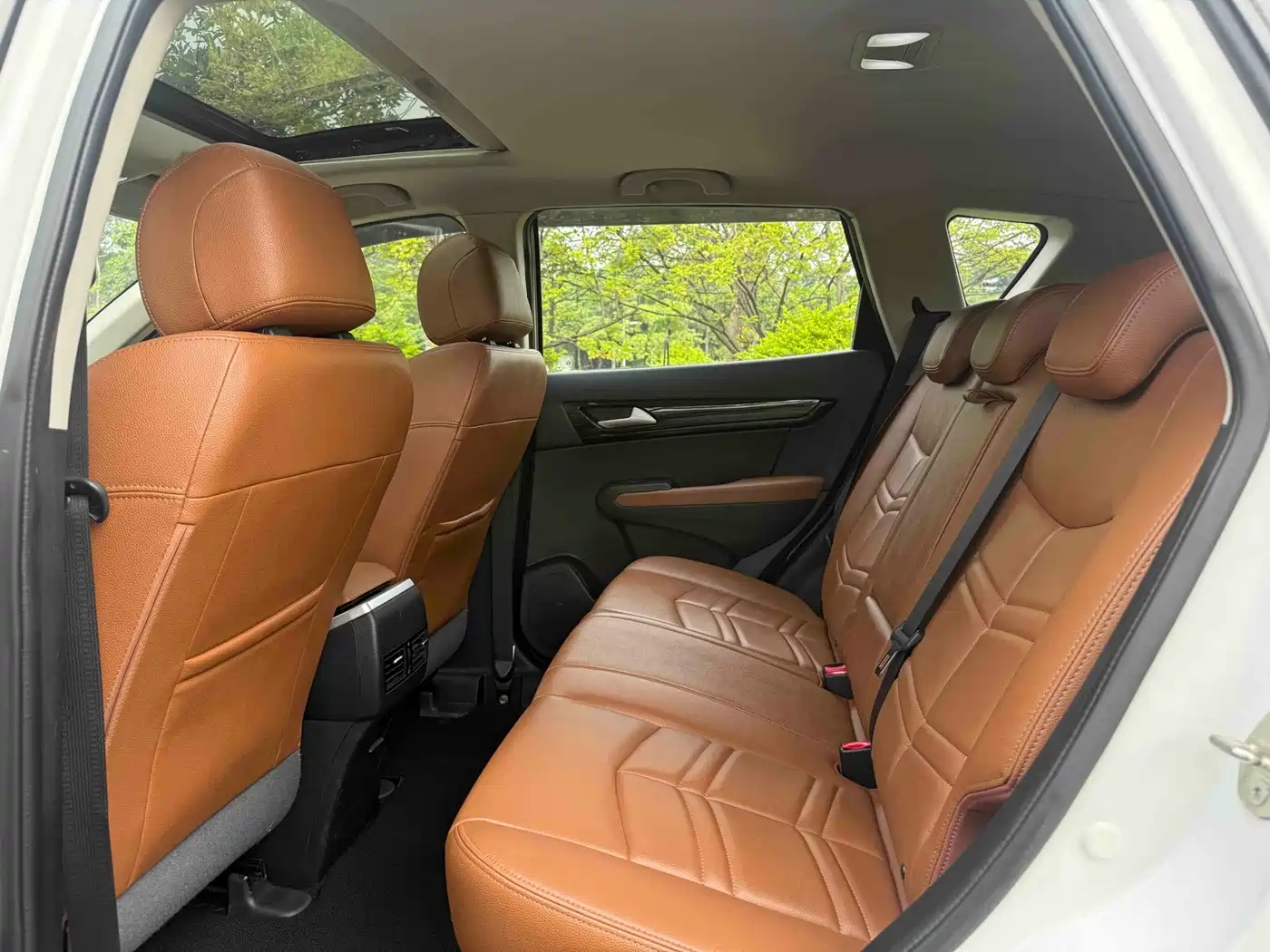 Dongfeng Fengdu MX5 2017 2016 2.0L Automatic Flagship Edition