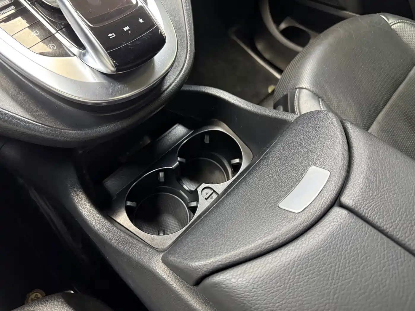 Mercedes-Benz V-Class 2018 V 260 L Premium Long Version China V фото 29