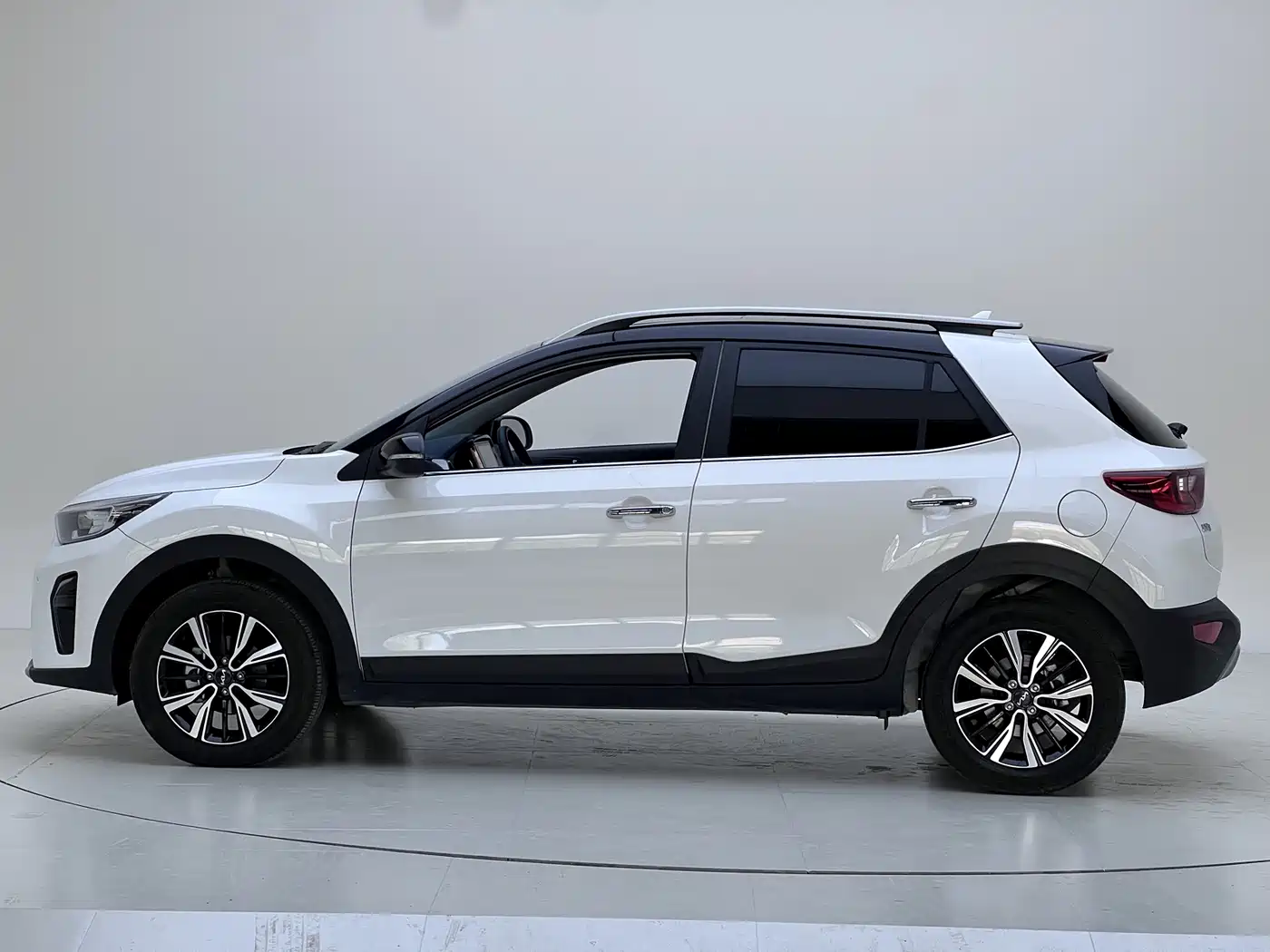 Kia KX1 2021 1.4L CVT Fun Sunroof Version фото 4