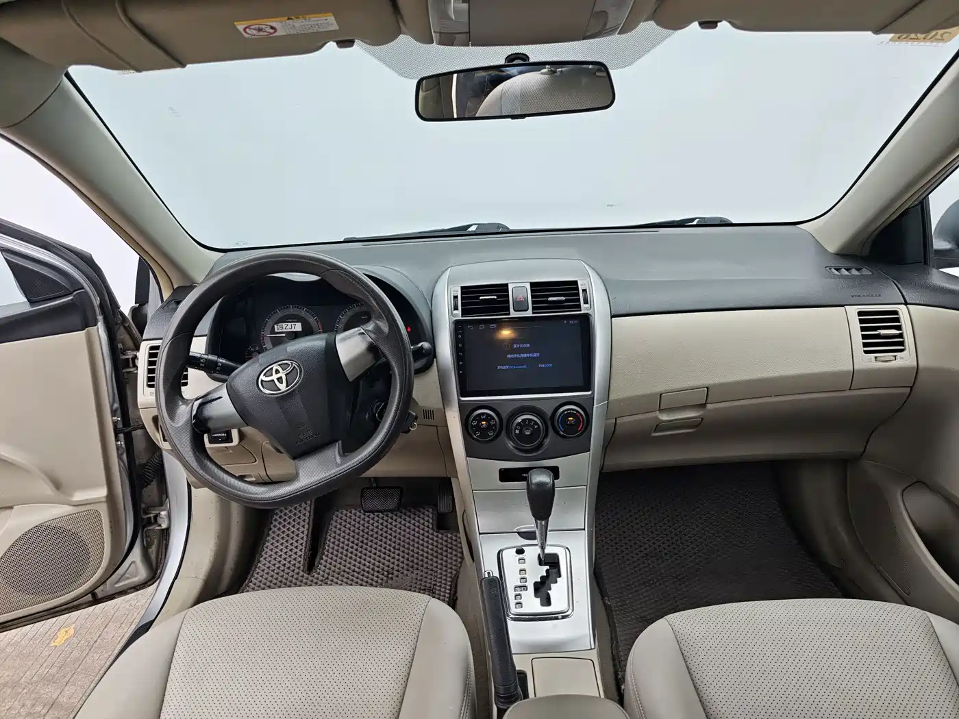 Фото 7 - Toyota Corolla