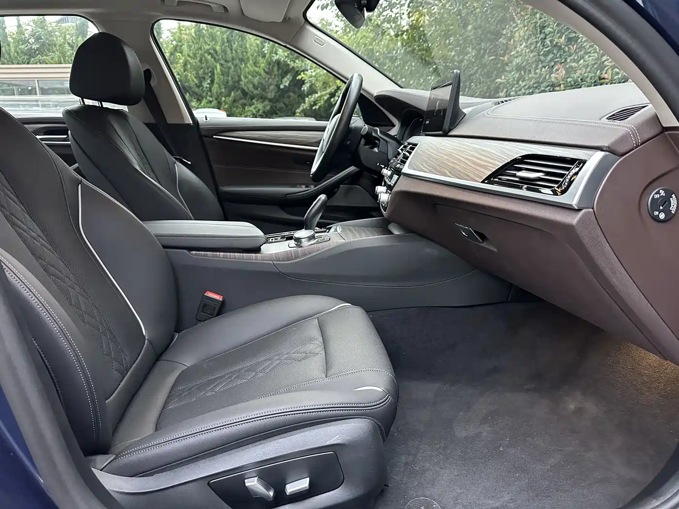 BMW 5 Series New Energy 2022 Model Second Facelift 535Le Luxury Package фото 13