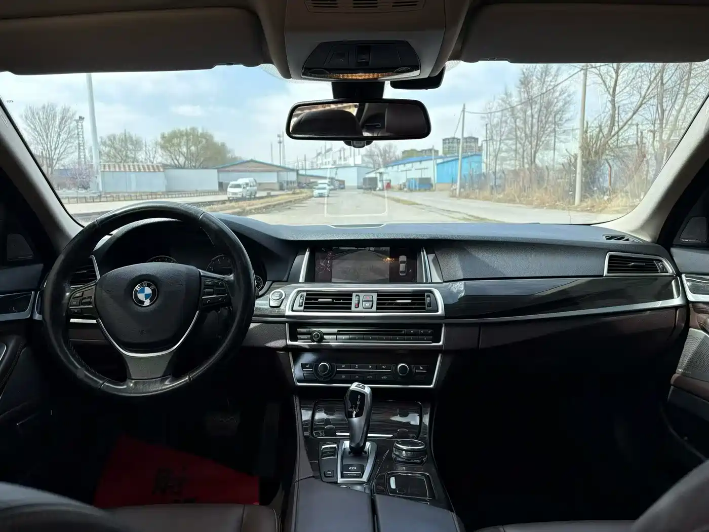 BMW 5 Series 2017 525Li Leading Edition фото 5