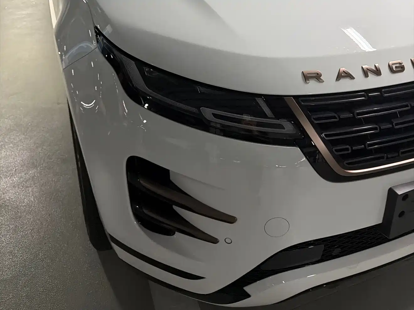 2026 Land Rover Range Rover Evoque