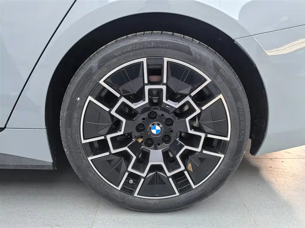 BMW 4 Series 2024 430i Gran Coupe M Sport Shadowline Package фото 18