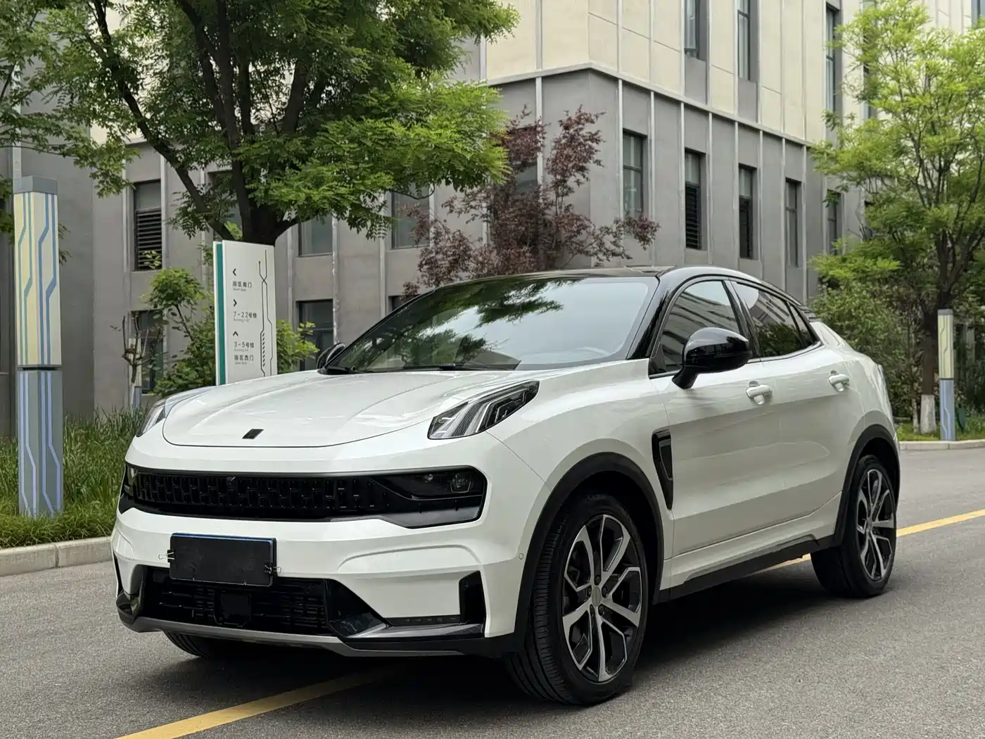Lynk & Co 05 2020 2.0TD 4WD Halo Edition
