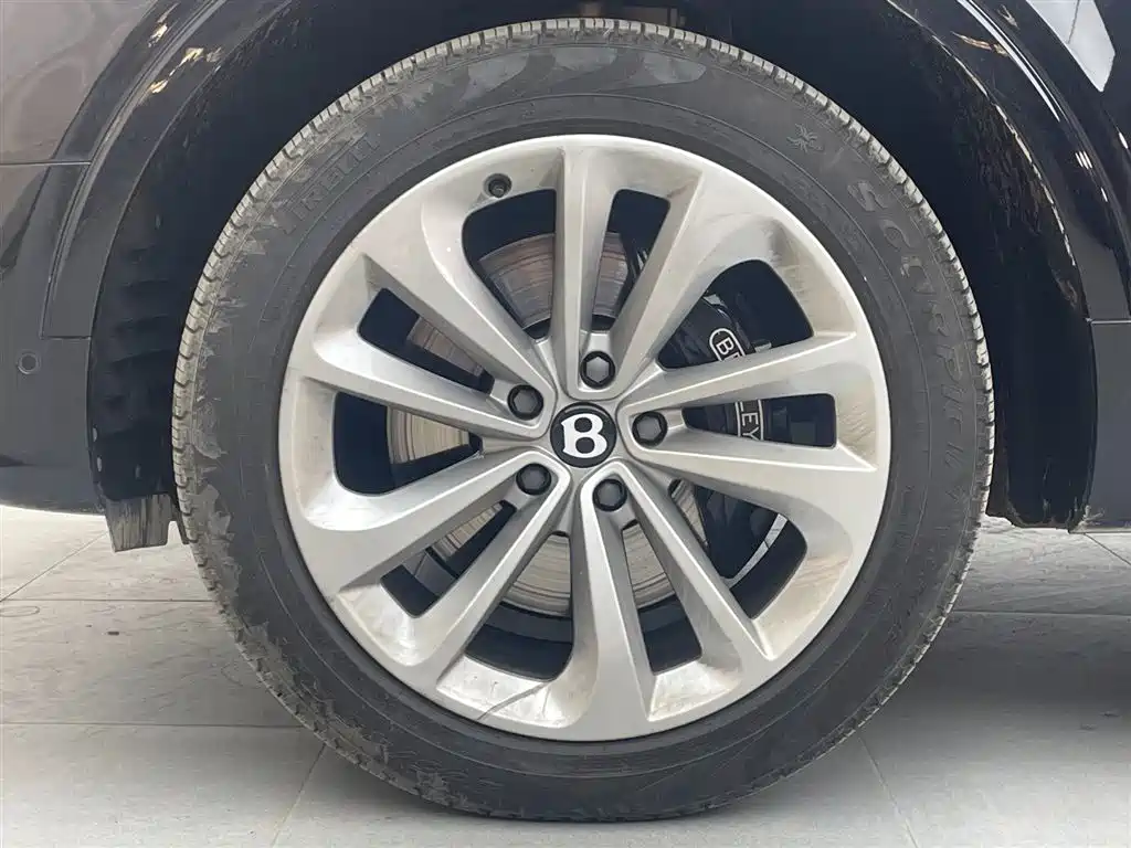 Bentley Bentayga 2024 2024 4.0T V8 Long Wheelbase