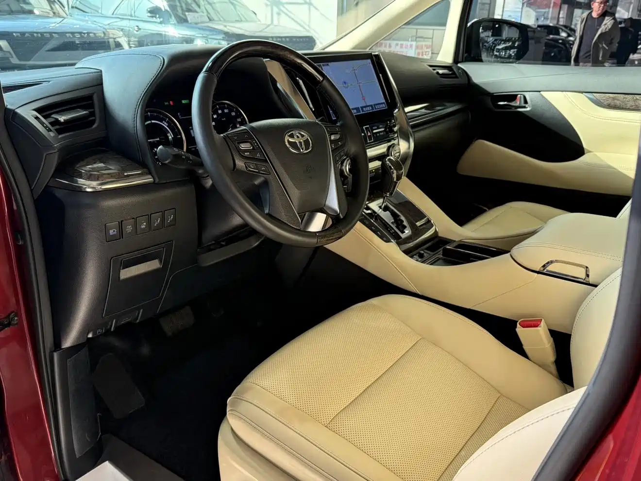 Toyota Alphard 2021 Hybrid 2.5L Premium фото 4