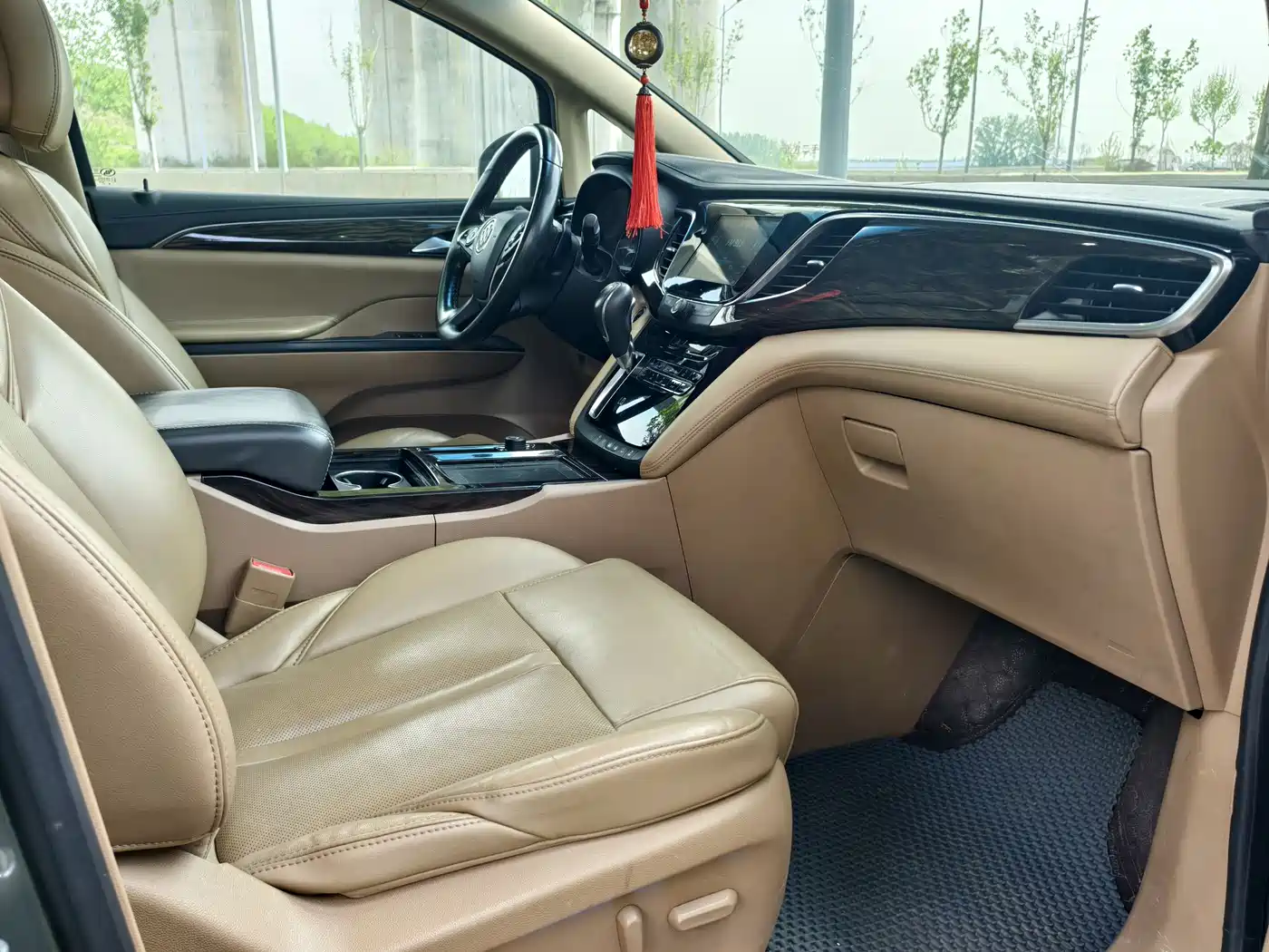 Buick GL8 2017 ES 28T Luxury China V фото 10