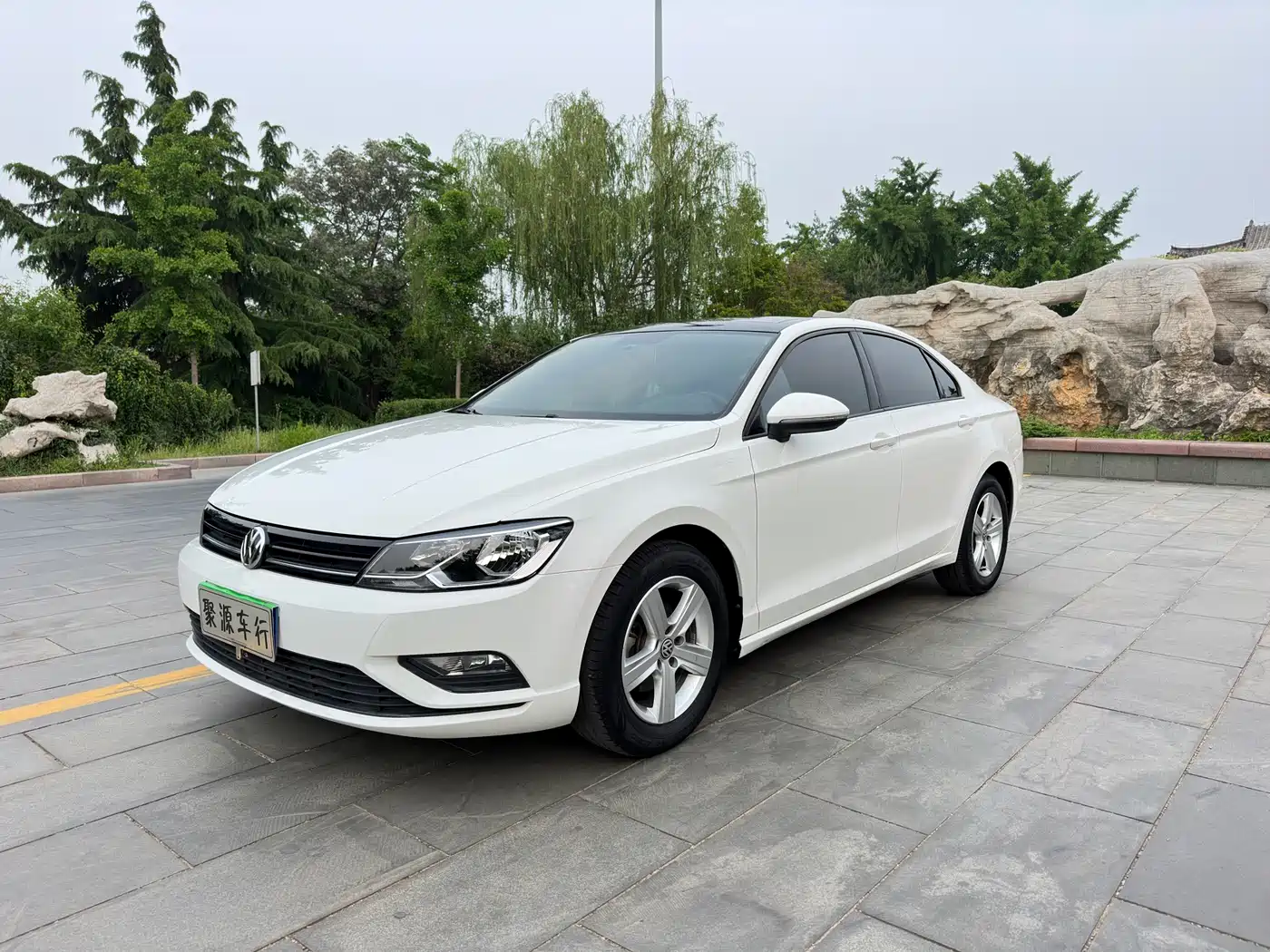 Volkswagen Lamando 2018 230TSI DSG Trend Edition фото 3