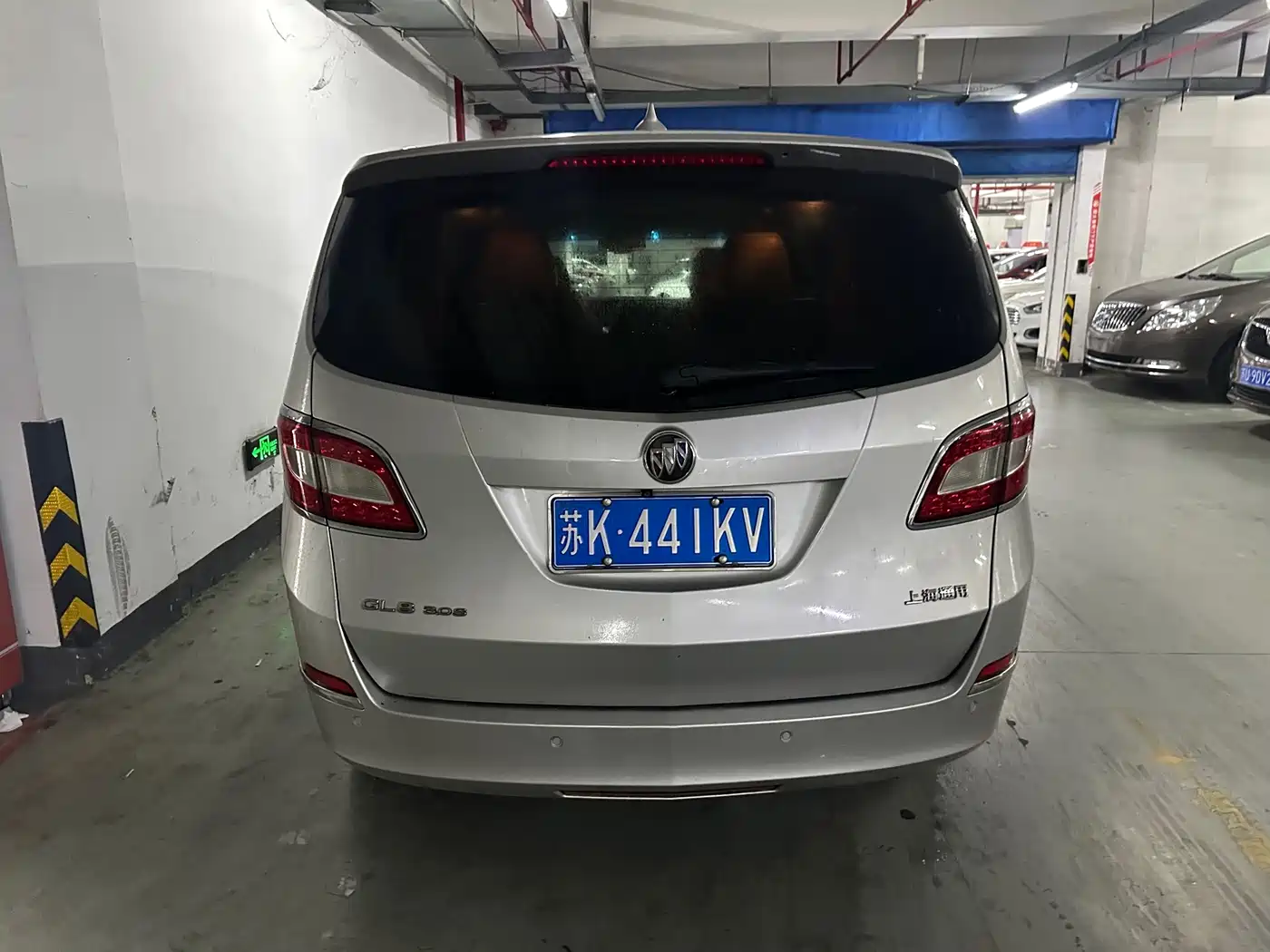 Buick GL8 2011 2011 3.0L XT Luxury Business Flagship
