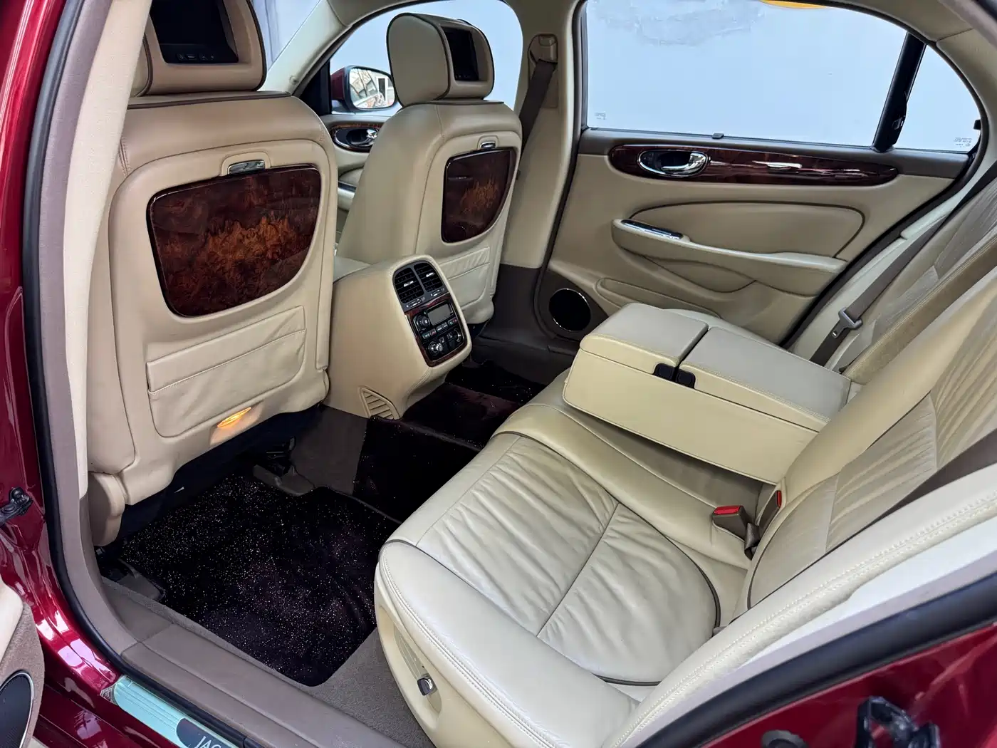 Jaguar XJ 2007 Model XJ6L 3.0 Royal Long Wheelbase фото 13