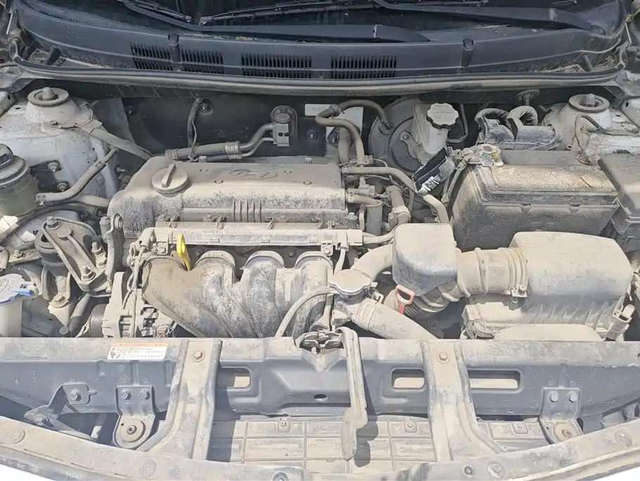 Hyundai Verna 2014 1.4L Automatic Smart GLS фото 10