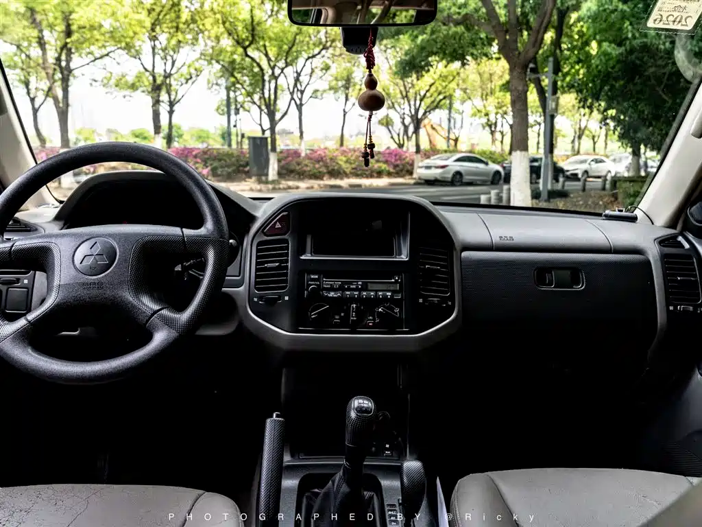 Mitsubishi Pajero 2008 V73 3.0L MT GL фото 4