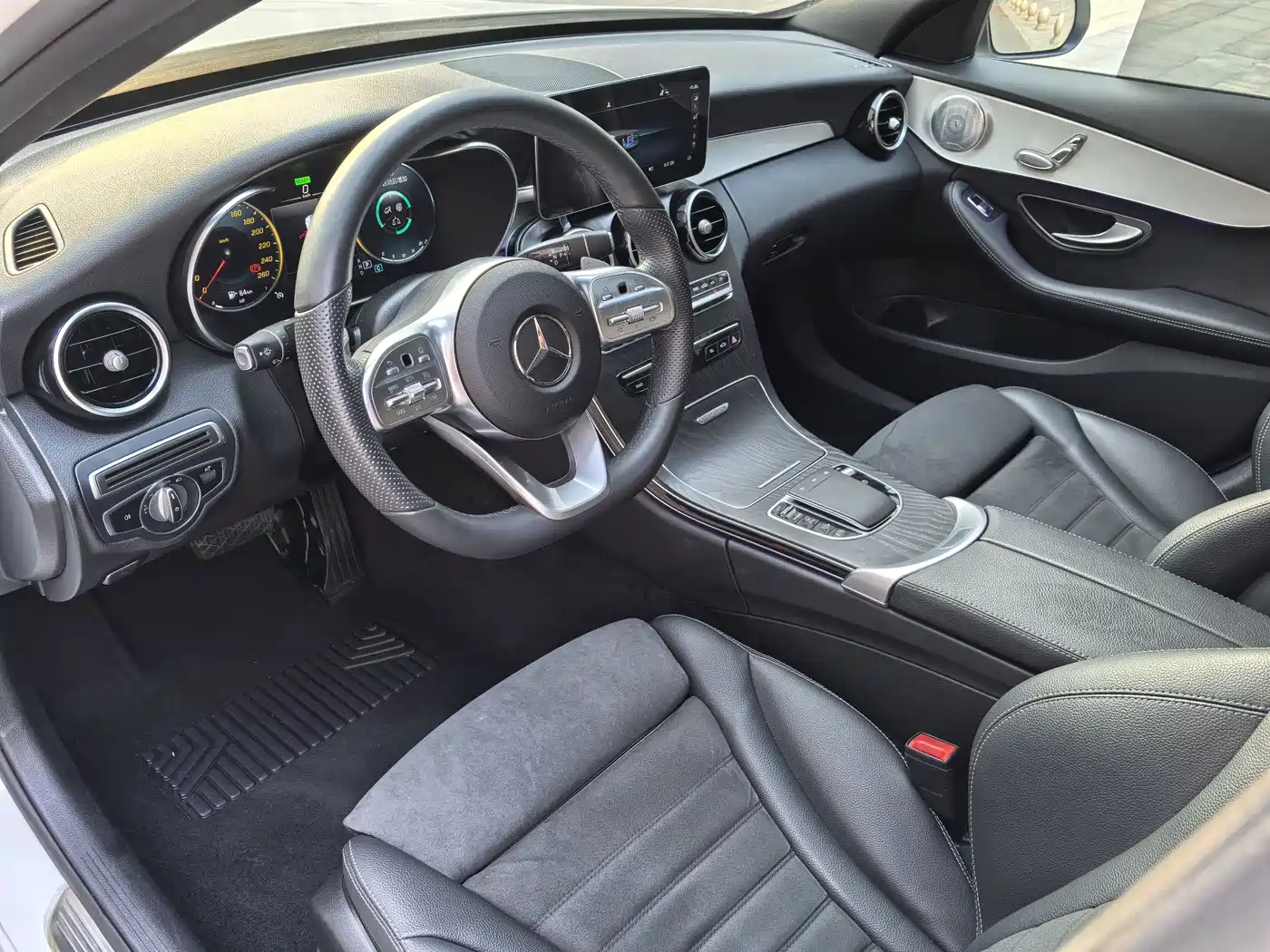 Mercedes-Benz C-Class 2021 C 260 Starry Exclusive Edition фото 23