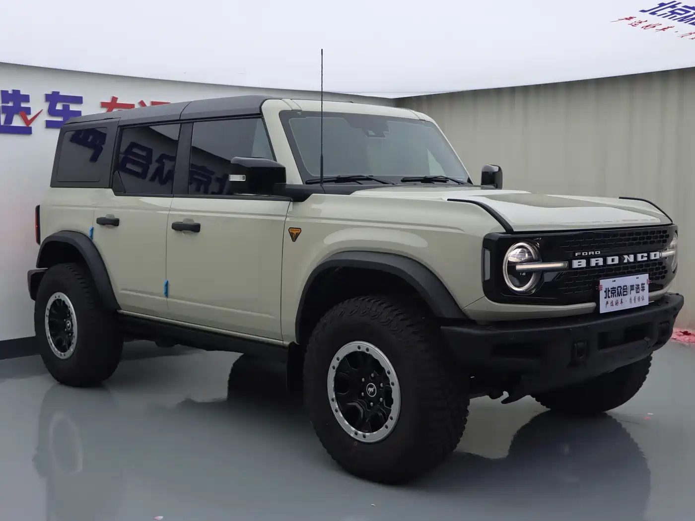 Ford Bronco 2025 2024 2.3T Badlands