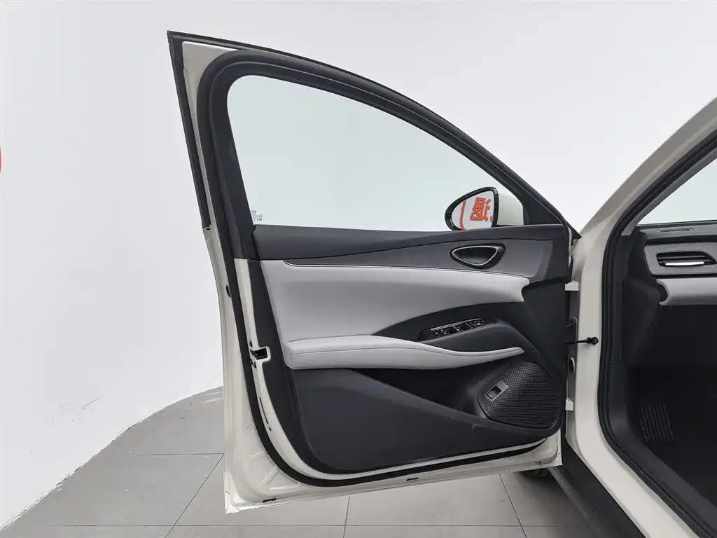 BYD Seal 06 DM-i Touring 2025 DM-i 80KM Premium фото 8