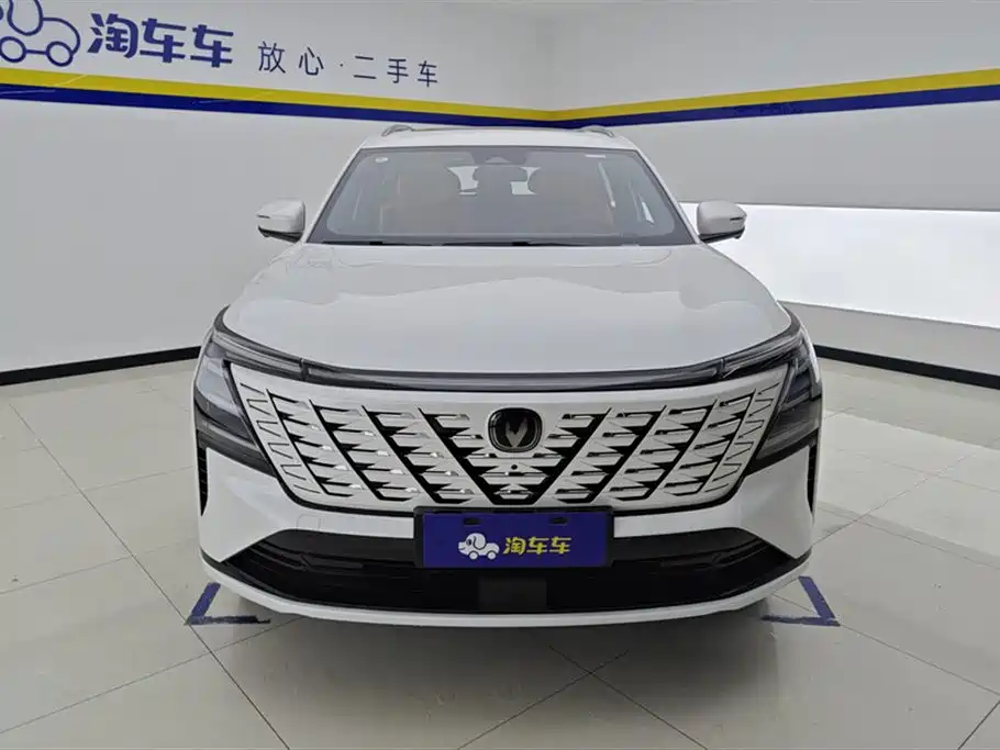 CHANG'AN CS75PLUS