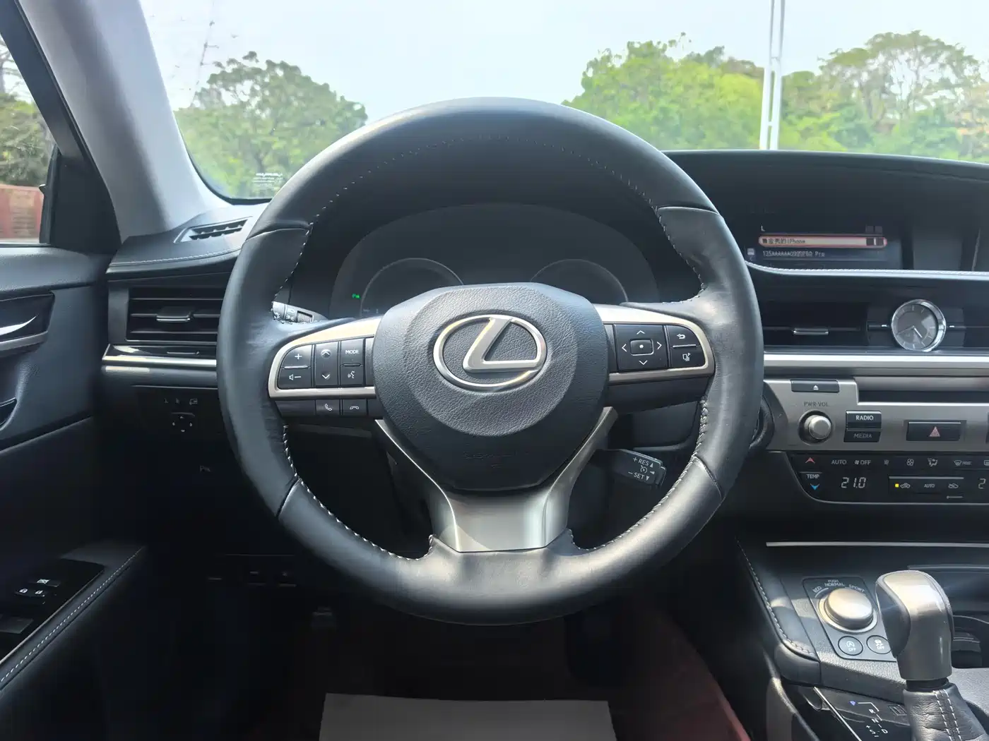 Lexus ES 2015 200 Elite Edition фото 16