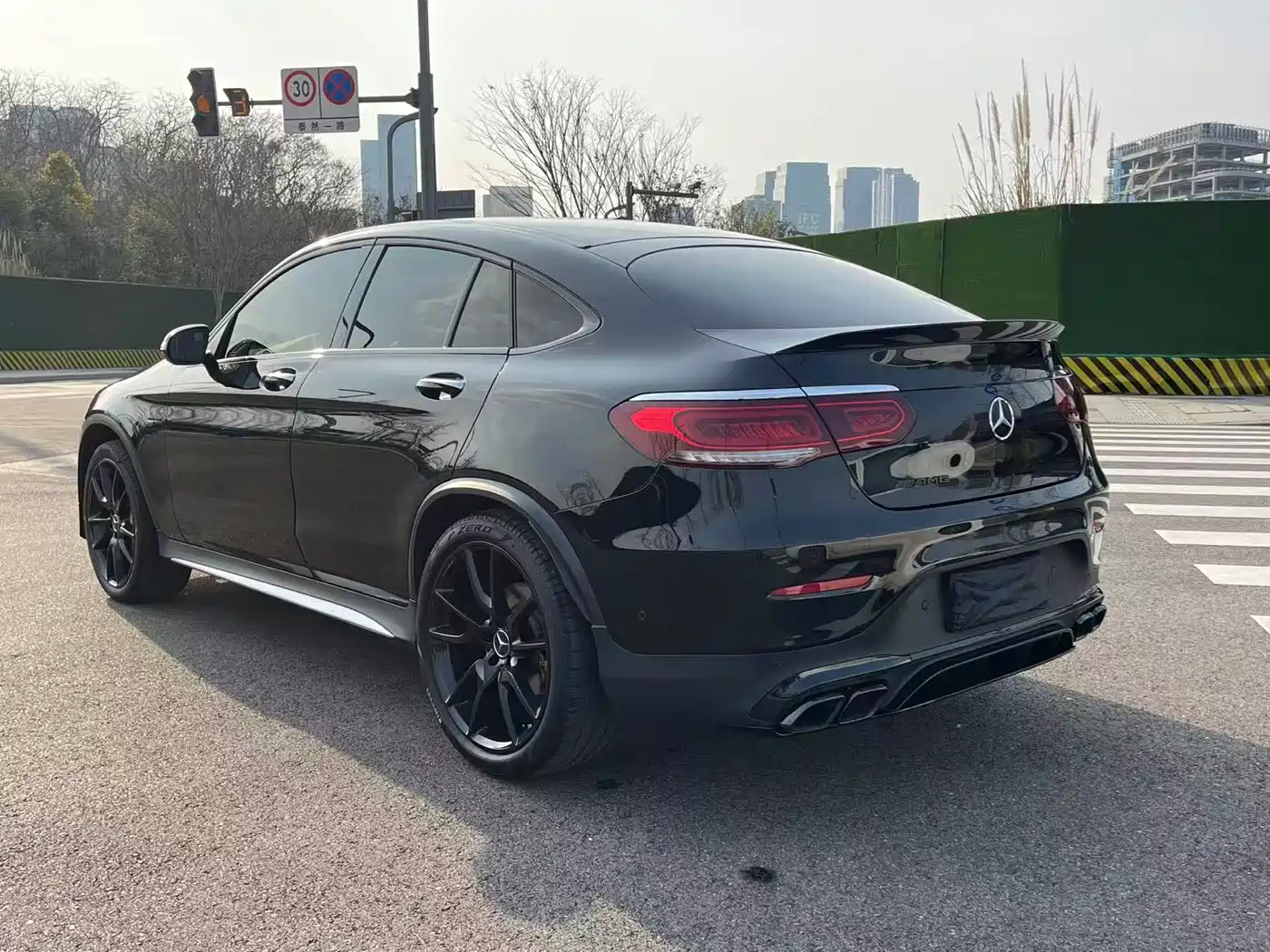 Mercedes-Benz GLC Coupe AMG 2017 AMG GLC 43 4MATIC Coupe SUV Special Edition фото 5