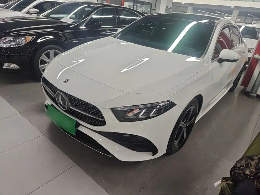Mercedes-Benz A-Class 2025 2025 A 200 L Fashion Edition