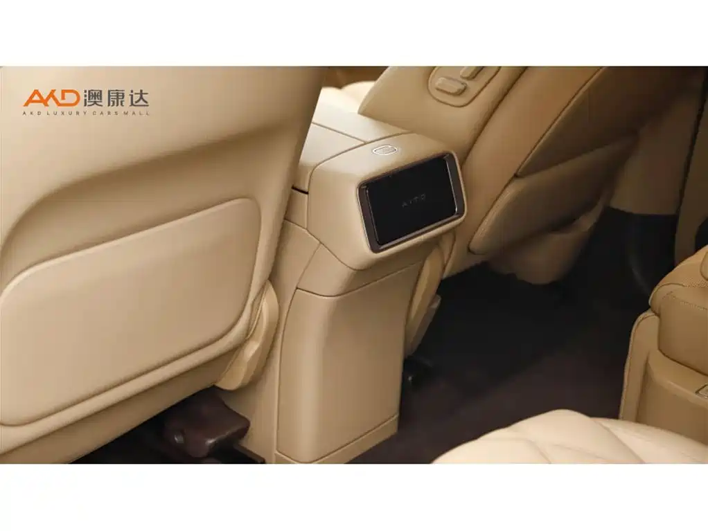 AITO Wenjie AITO M9 2025 Extended Range Ultra 52kWh 6-Seater фото 10