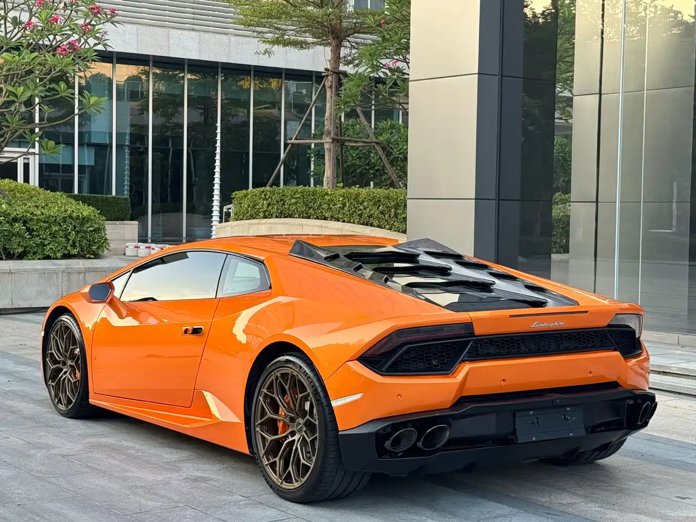 LAMBORGHINI HURACÁN