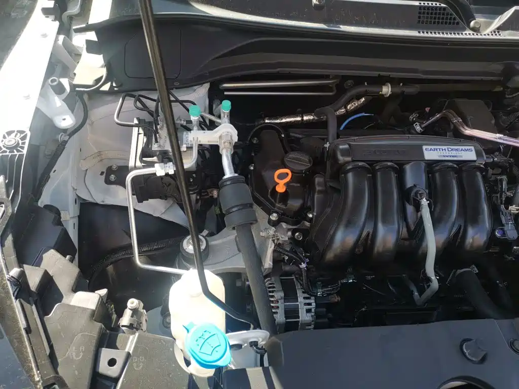 Фото 20 - Honda Vezel