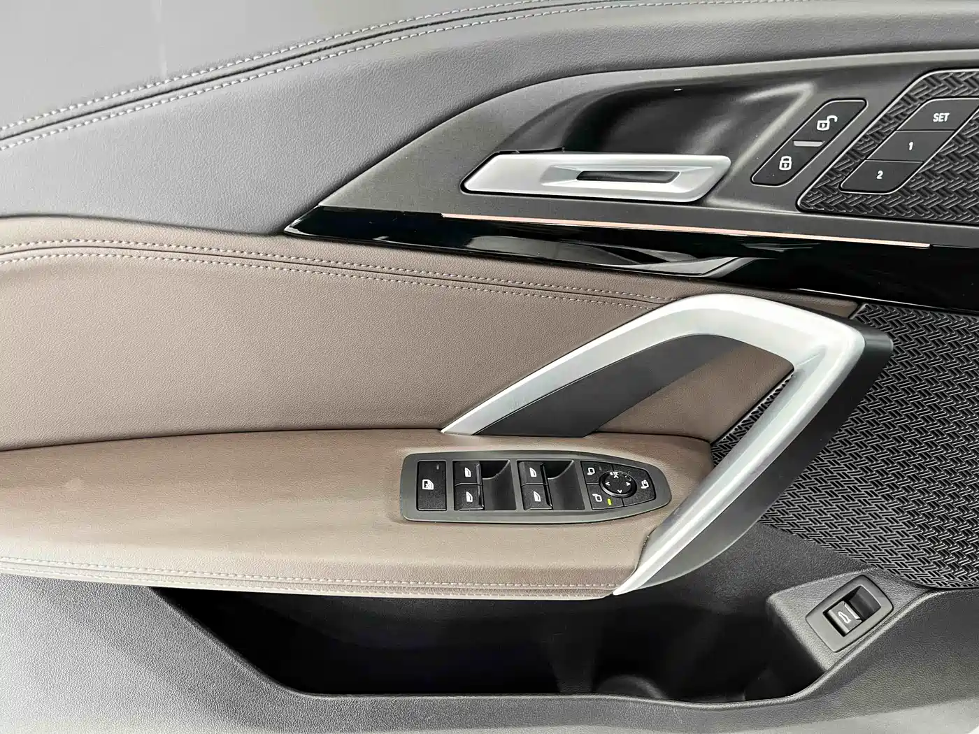 BMW X1 2023 sDrive20Li X Design Package фото 17