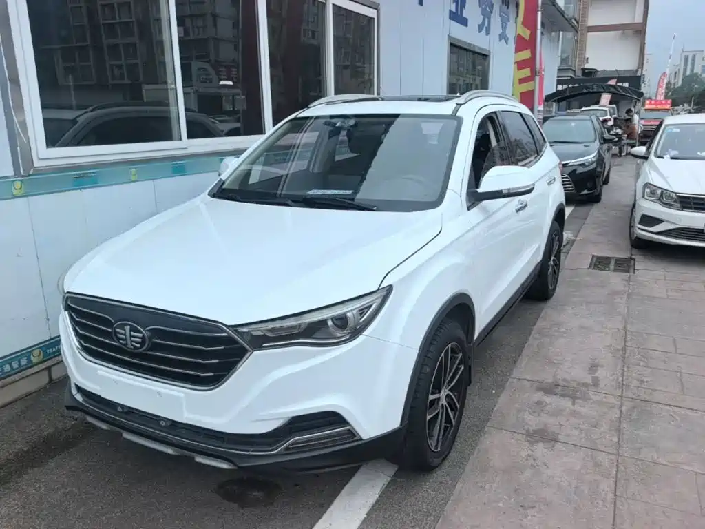 Besturn X40 2017 2017 1.6L Automatic Luxury